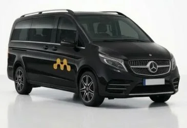 Flughafentaxi Wien Minibus / Van – Gruppenreise zum Flughafen Wien